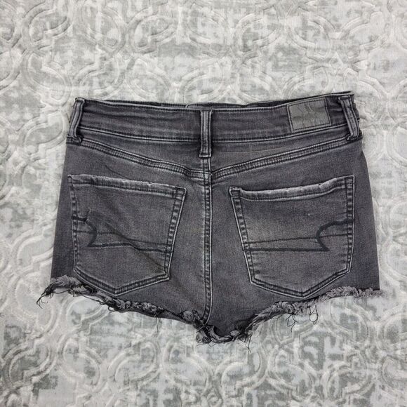 American Eagle Shorts Womens 6 Black Hi Rise Shortie Distressed Denim Cut Off - Picture 2 of 9
